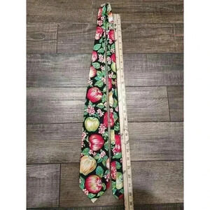Tango By Max Raab 52” Men’s Tie 100% Cotton Floral Apple USA
